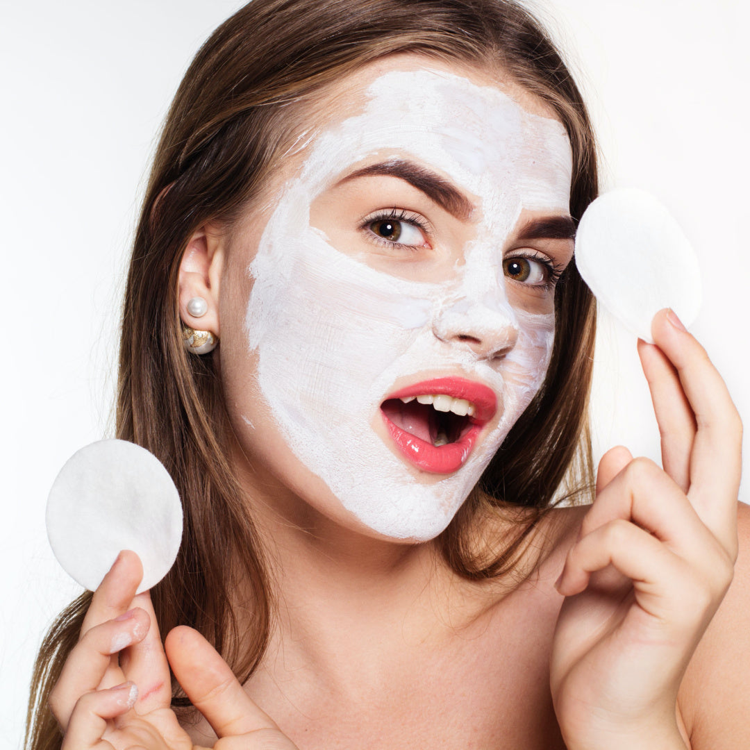 5 NEW YEAR’S RESOLUTIONS FOR GLOWING SKIN IN 2023