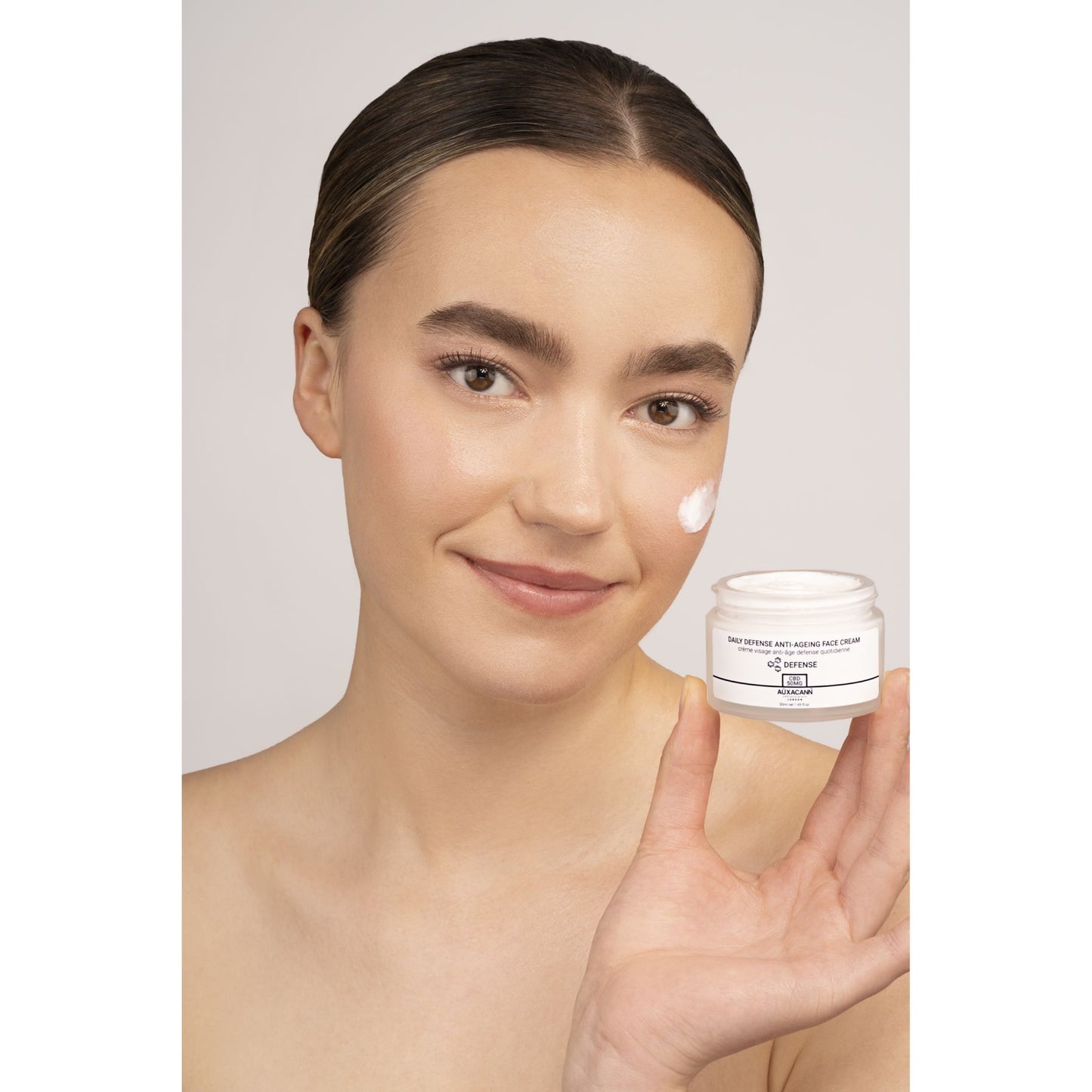 DAILY DEFENSE ANTI-AGEING FACE CREAM